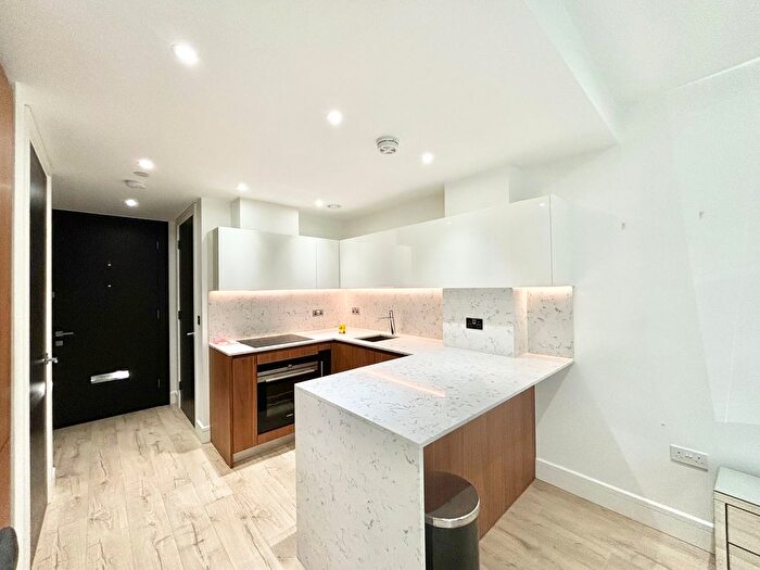 Studio To Rent In Stable Walk, London, E1