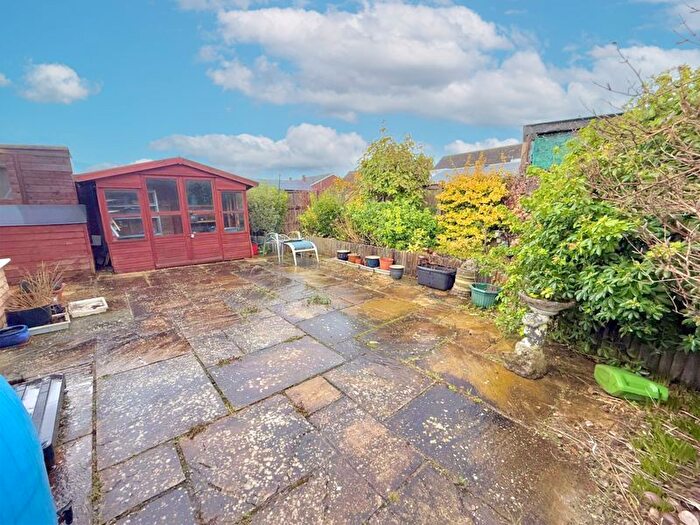 2 Bedroom Bungalow For Sale In Barleyfield Way, Houghton Regis, Dunstable, LU5