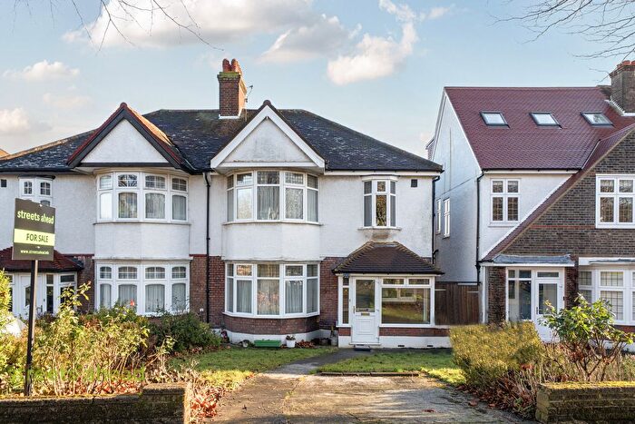 4 Bedroom Semi Detached House For Sale In Pollards Hill East, London, SW16
