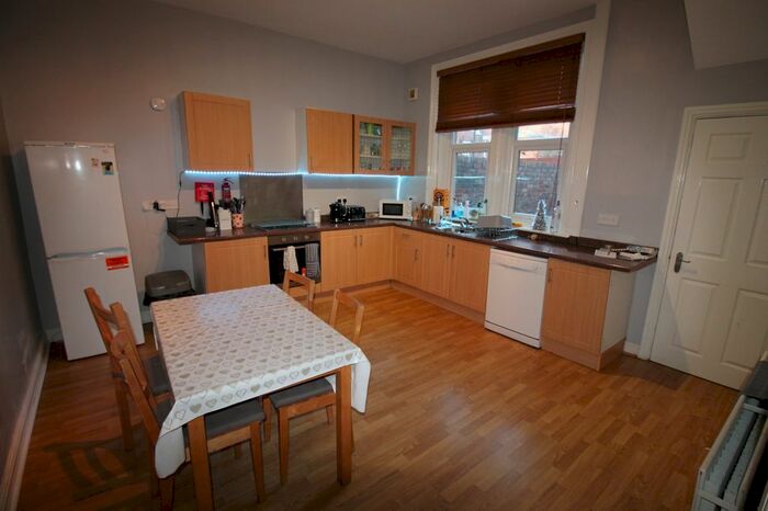 4 Bedroom Terraced House To Rent In Salisbury Gardens, Newcastle Upon Tyne, NE2