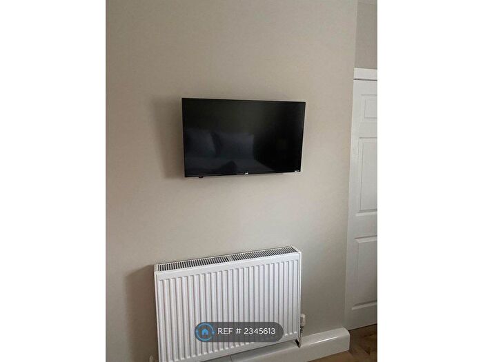 1 Bedroom Flat To Rent In Whalley Range, Manchester, M16