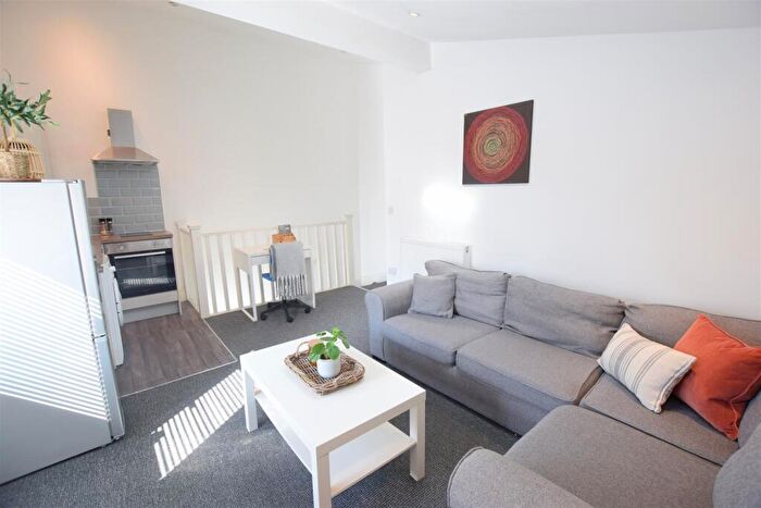 1 Bedroom Flat To Rent In Croft Street - Student Apartment - Available Now, F6