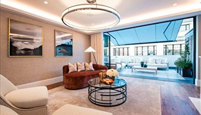 3 Bedroom Flat To Rent In Young Street, W8