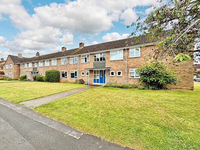 2 Bedroom Flat To Rent In Appleford Drive, Abingdon, OX14