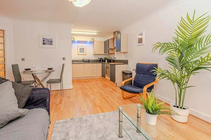 1 Bedroom Flat To Rent In Friday Bridge, Berkley Street, Birmingham, B1