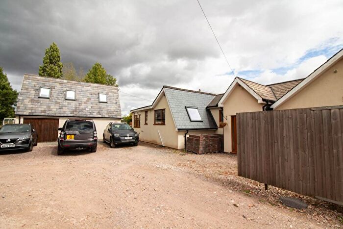 4 Bedroom Detached Bungalow For Sale In Rodden, Frome, BA11