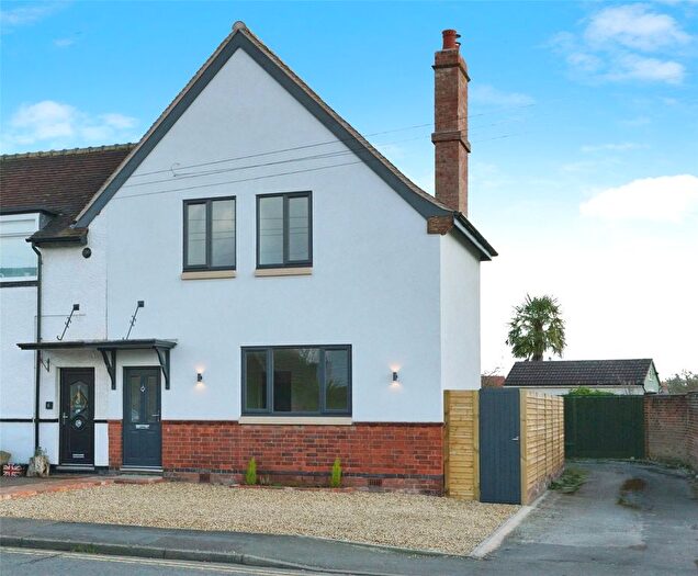 2 Bedroom End Of Terrace House For Sale In Ashby Road, Moira, Swadlincote, Leicestershire, DE12