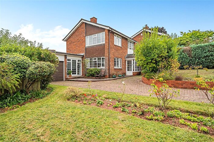 3 Bedroom Detached House For Sale In George Hill, Crediton, Mid Devon, EX17