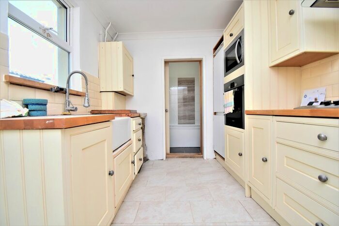 3 Bedroom Terraced House To Rent In Imperial Road, Gillingham, ME7