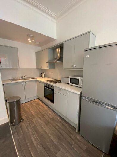 3 Bedroom Flat To Rent In Roseneath Place, Marchmont, Edinburgh, EH9