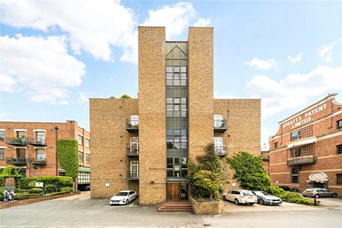 2 Bedroom Flat To Rent In Foundry House, Morris Road, London, E14