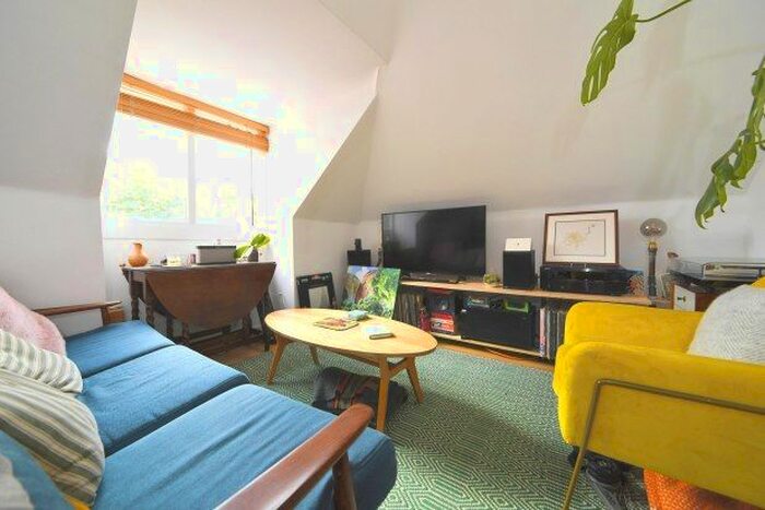 1 Bedroom Flat To Rent In Nightingale Road, London, E5