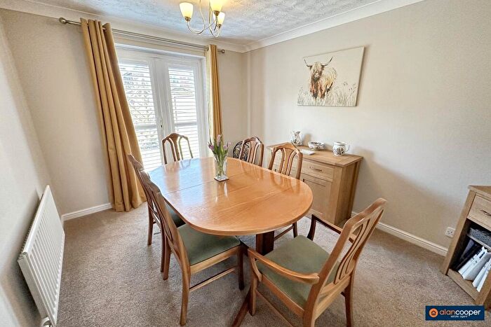 4 Bedroom Detached House For Sale In Sterling Way, Maple Park, Nuneaton, CV11