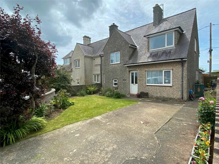 3 Bedroom Semi-Detached House For Sale In Rhosmeirch, Llangefni, Anglesey, Sir Ynys Mon, LL77