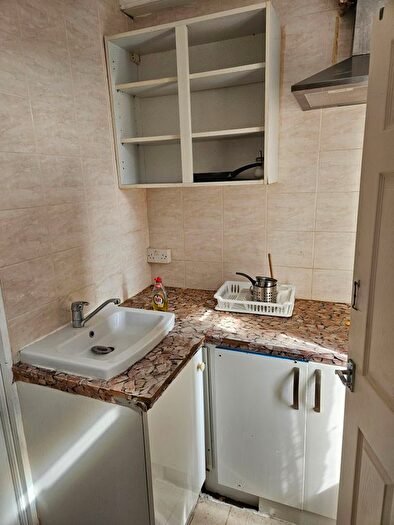 Studio To Rent In Hertford Road, Enfield, EN3