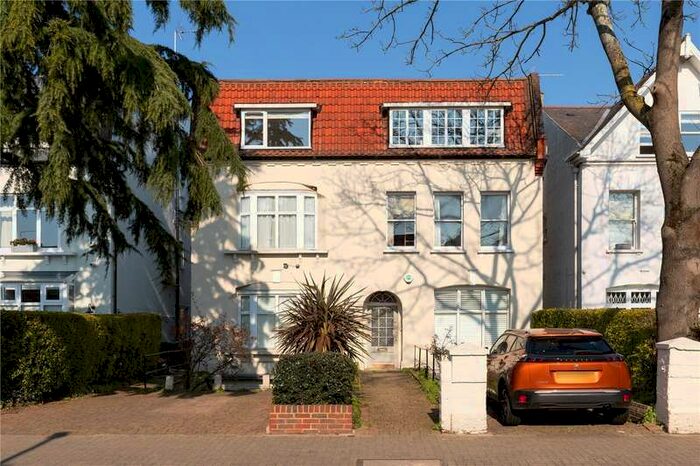 1 Bedroom Flat To Rent In Deodar Road, London, SW15