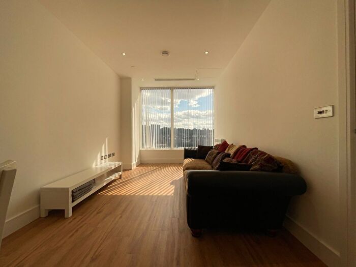 1 Bedroom Flat To Rent In West Gate House, Ealing, W5