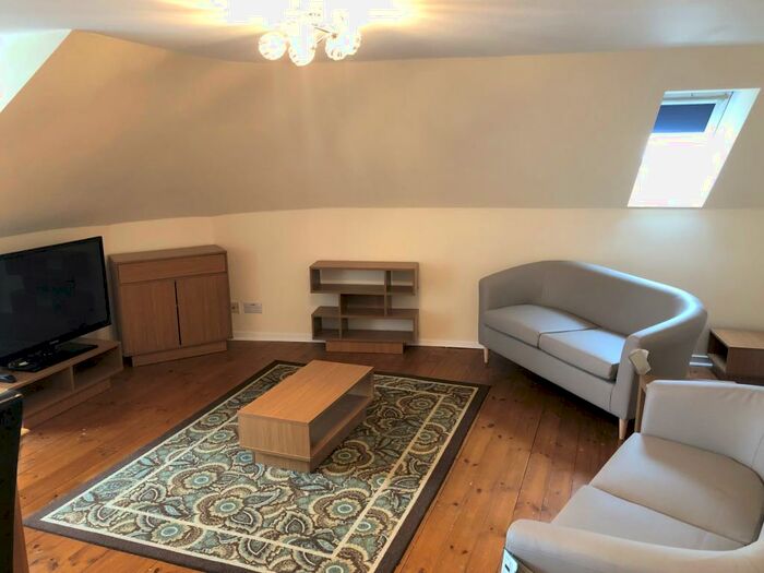 2 Bedroom Flat To Rent In Union Street, The City Centre, Aberdeen, AB11