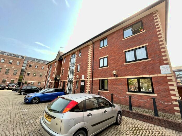 2 Bedroom Apartment To Rent In Redcliffe, Guild Court, BS1
