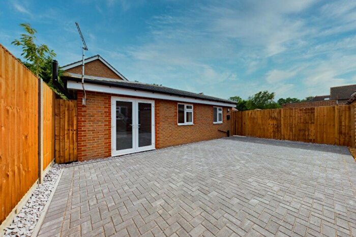 2 Bedroom Bungalow For Sale In Church Road, Horley, Surrey, RH6
