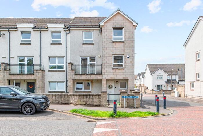 4 Bedroom Town House For Sale In Stance Place, Kinnaird Village, Falkirk, FK5