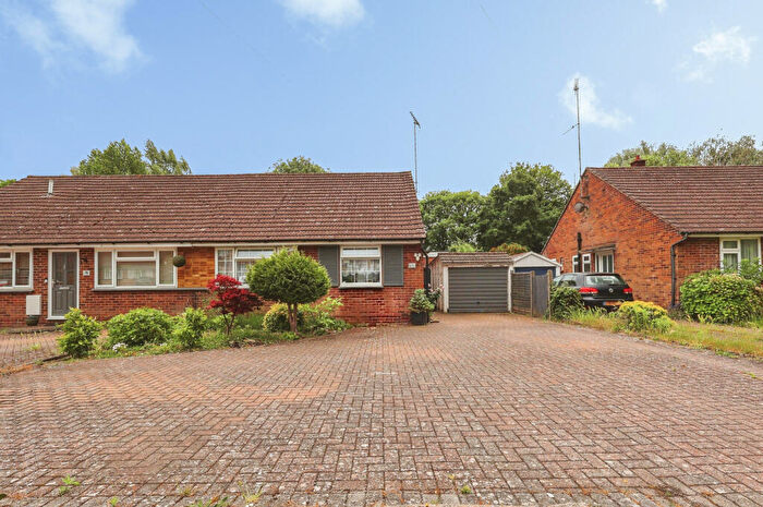 2 Bedroom Bungalow For Sale In Ninesprings Way, Hitchin, SG4