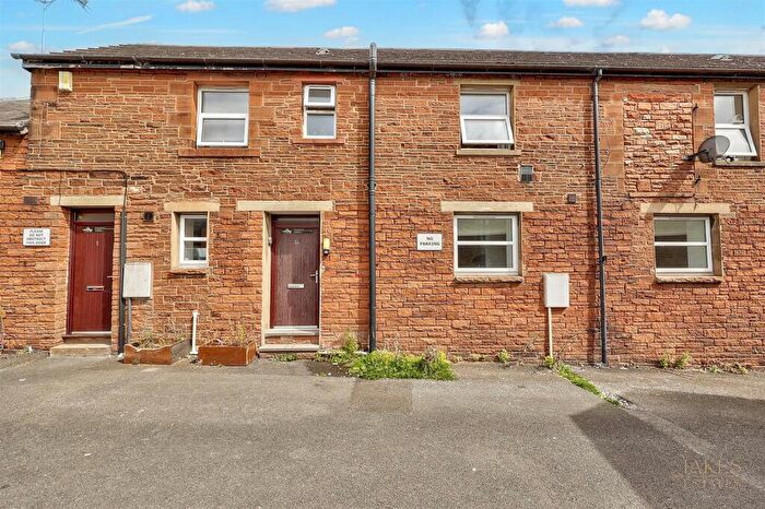 2 Bedroom Flat For Sale In Castlegate, Penrith, CA11