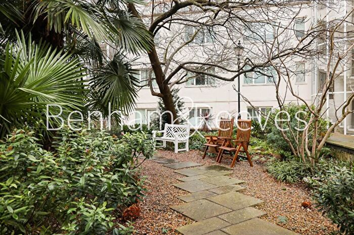 2 Bedroom Apartment To Rent In Carlyle Court, Chelsea Harbour, SW10