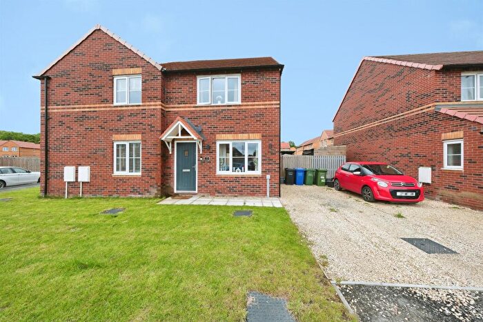 2 Bedroom Semi-Detached House For Sale In Swan Street, Poolsbrook, Chesterfield, S43