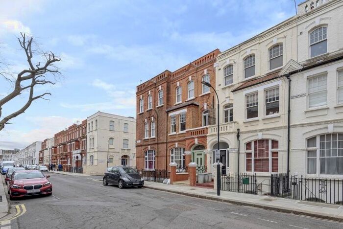 1 Bedroom Flat To Rent In Perham Road, London, W14