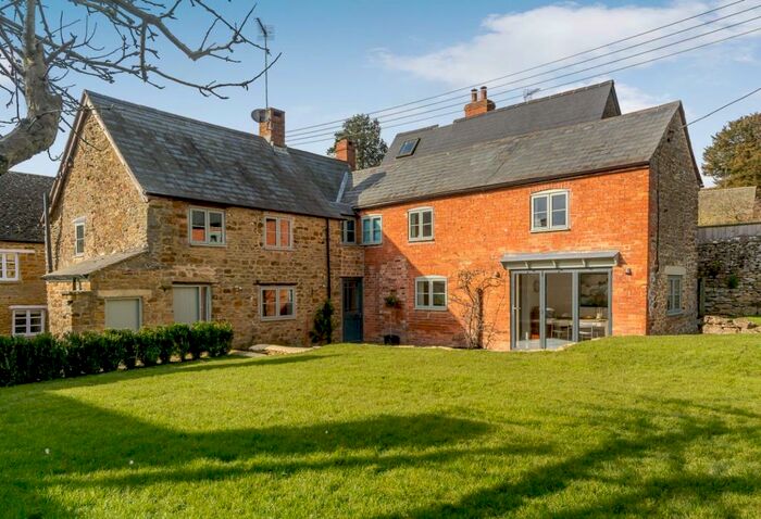 3 Bedroom Detached House For Sale In Sibford Gower, Banbury, Oxfordshire, OX15