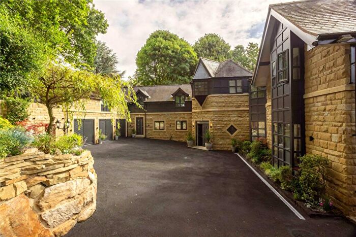 9 Bedroom Detached House For Sale In Horsforth, Leeds, LS18