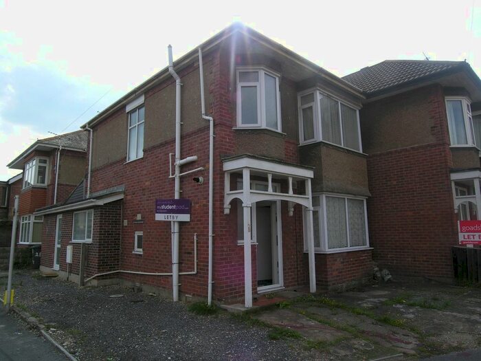 6 Bedroom Property To Rent In Maple Road, Winton, Bournemouth, BH9