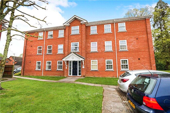 2 Bedroom Apartment For Sale In Grosvenor Court, Montfort Close, Romsey, Hampshire, SO51