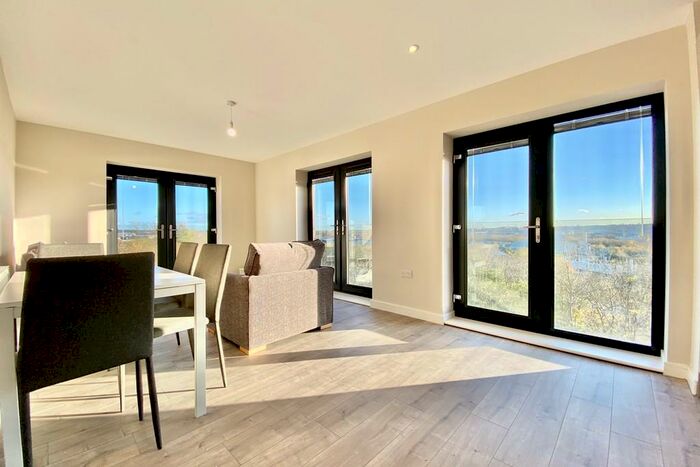 2 Bedroom Apartment To Rent In Green Quarter, Cross Green Lane, Leeds, LS9