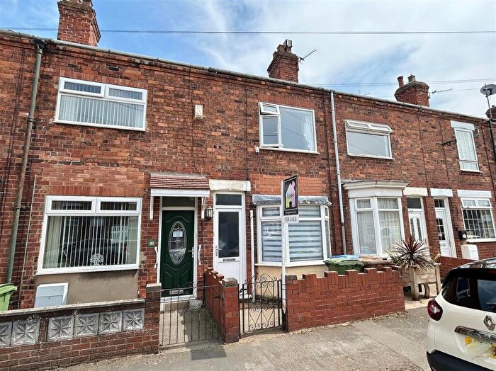 2 Bedroom Terraced House For Sale In Portland Street, Rawcliffe Bridge, DN14