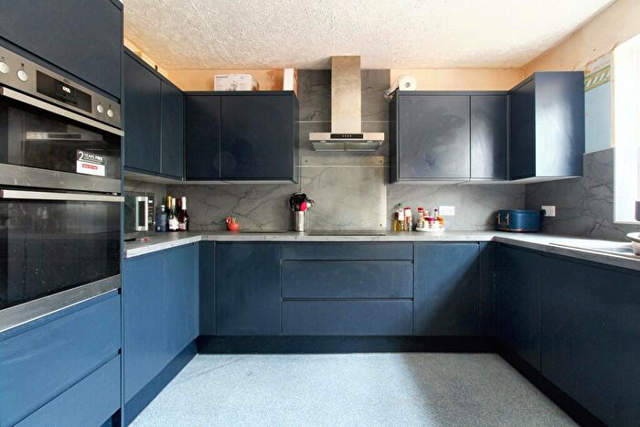 3 Bedroom Terraced House For Sale In Standard Avenue, Coventry, CV4