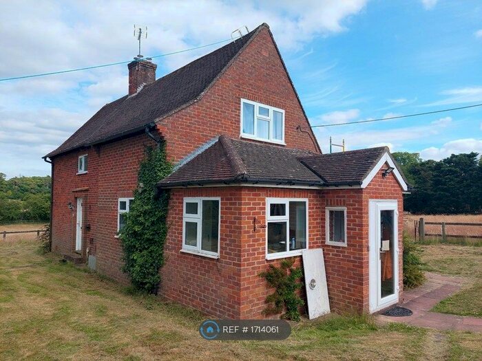 2 Bedroom Detached House To Rent In Kitcombe Lane, Farringdon, Alton, GU34