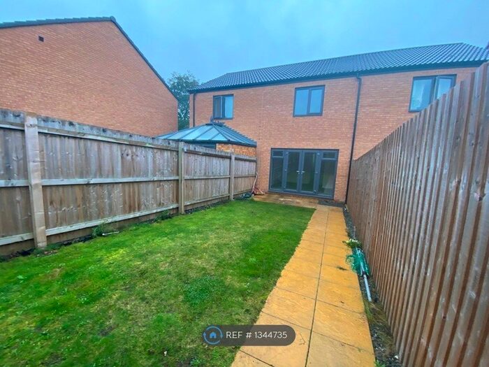 2 Bedroom Terraced House To Rent In Orchid Close, Birmingham, B37