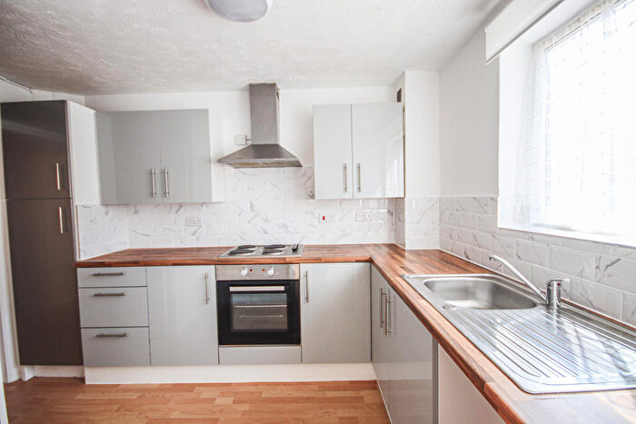 1 Bedroom Flat To Rent In Murston Road, Murston, Sittingbourne, Kent, ME10