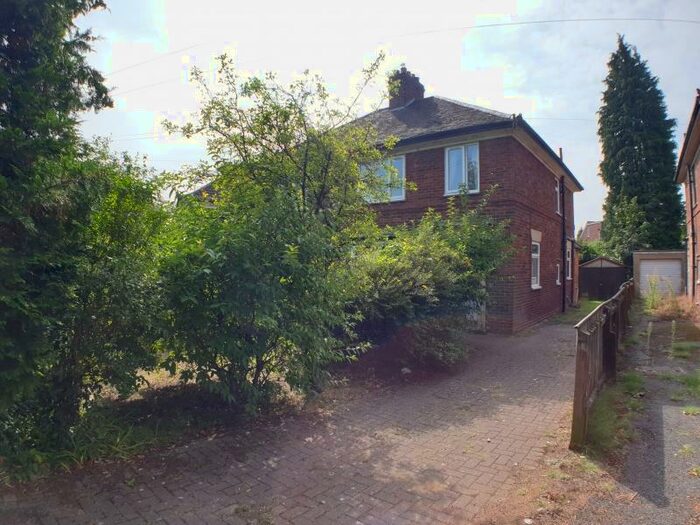 4 Bedroom Semi-Detached House To Rent In Valentia Road Headington, OX3