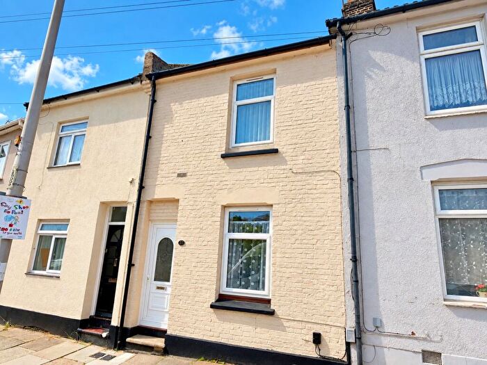 2 Bedroom Terraced House To Rent In Listmas Road, Luton, Chatham, Medway, ME4