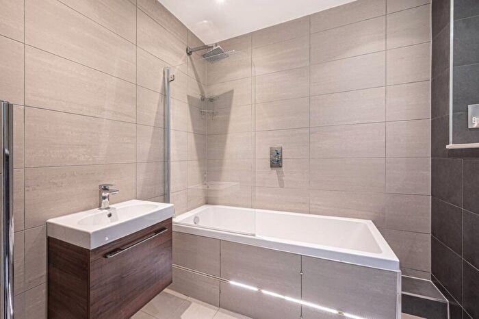 1 Bedroom Flat To Rent In Station Road, New Barnet, Barnet, EN5