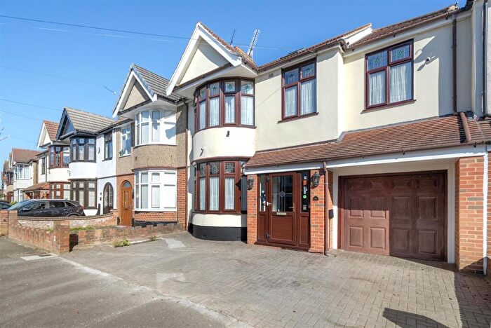 5 Bedroom House For Sale In Tavistock Gardens, Seven Kings, IG3