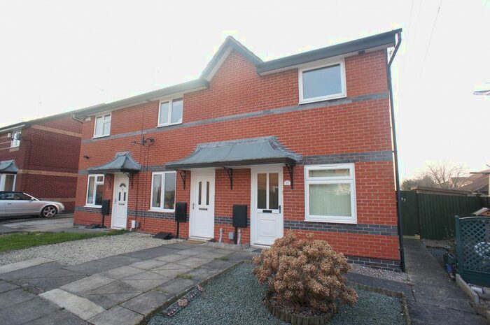 2 Bedroom Semi-Detached House To Rent In Kintyre Drive, Sinfin, Derby, DE24