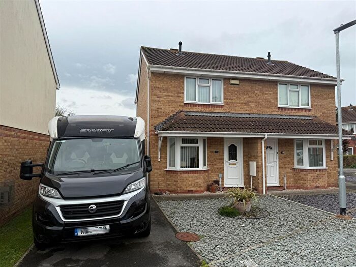 2 Bedroom Property For Sale In Hatcher Close, Burnham-On-Sea, TA8