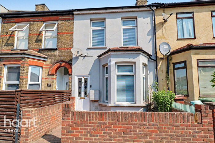3 Bedroom Terraced House For Sale In Clarence Road, Grays, RM17