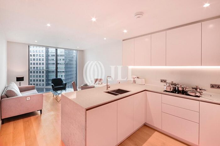 1 Bedroom Apartment To Rent In Hampton Tower, South Quay Plaza, E14