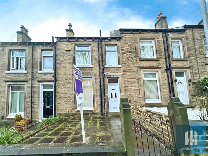 2 Bedroom Terraced House For Sale In Newland Avenue, Birkby, Huddersfield, HD2