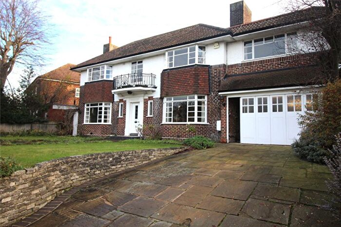 5 Bedroom Detached House To Rent In Singlewell Road, Gravesend, Kent, DA11